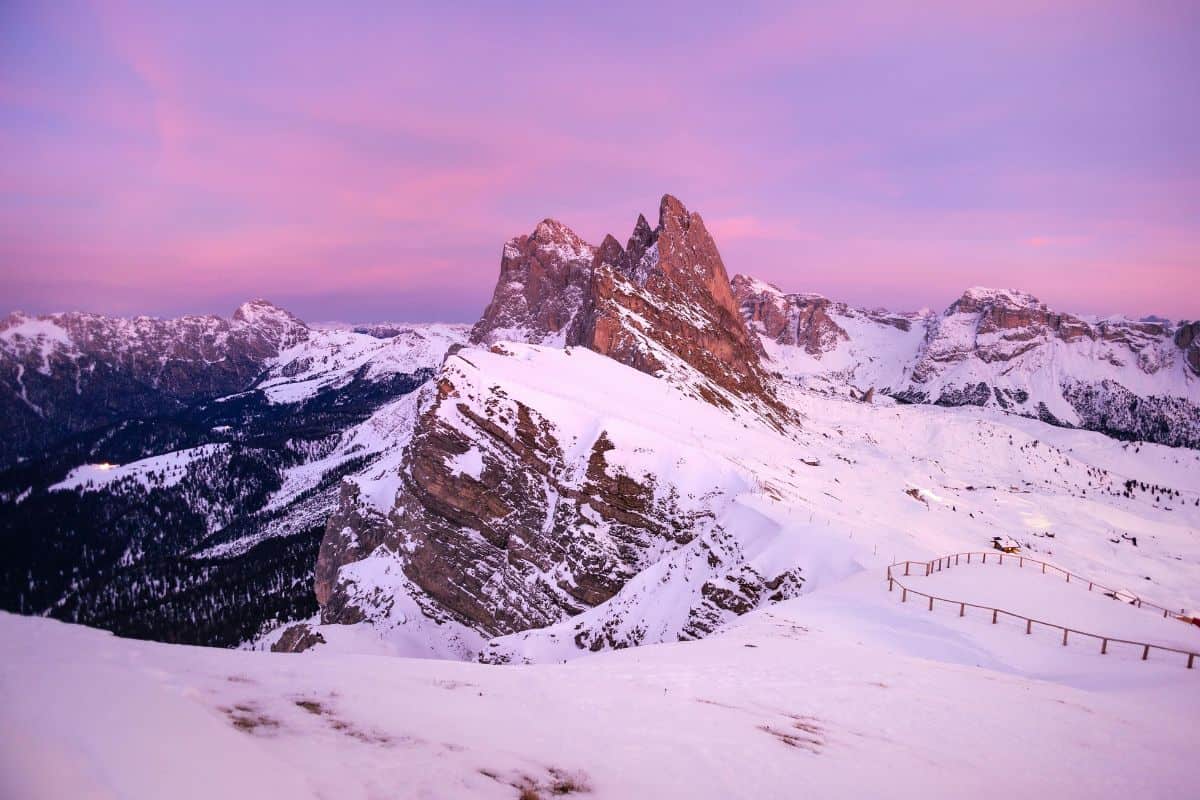 Seceda Inverno Seceda a jedny z nejkrásnějších výhledů v Dolomitech - LIVE IT UP